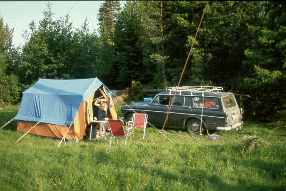 Volvoen til Jan Arve Brovold, fylt med ungdom og hagler, var et velkjent syn på skytterstevner på Østlandet i 1970- årene. Her fra et stevne på Hedmarken i 1972.