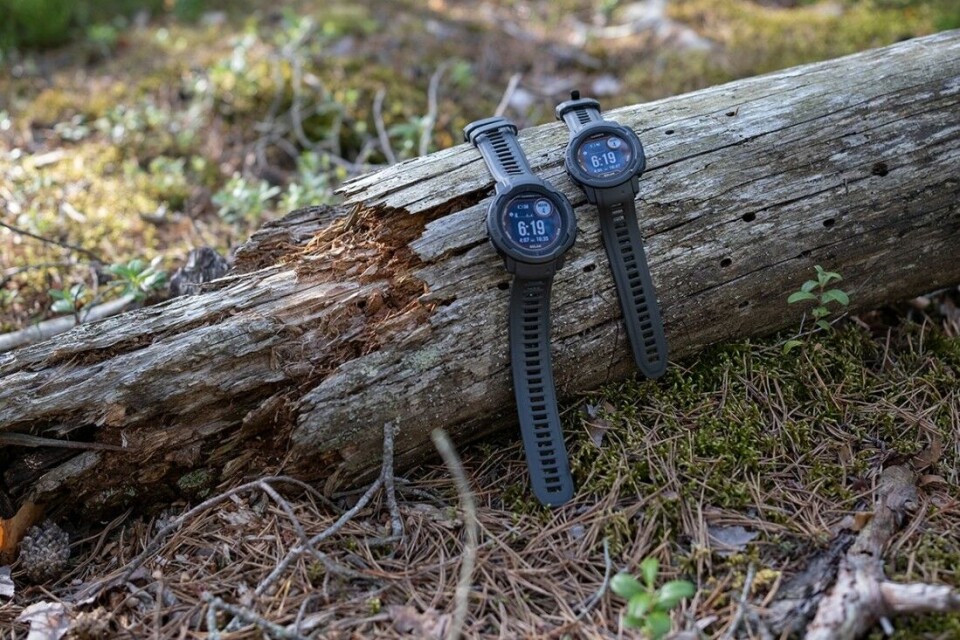 Garmin Instinct kommer i to størrelser. Den minste heter Garmin Instinct 2S. Personlig foretrekker jeg denne størrelsen, men her er smaken som baken. Test av Garmin Instinct 2 Solar smartklokke