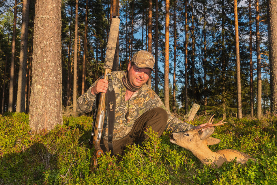 Ingen sekser, men Glenn Espen Sparby kan si seg fornøyd. Bukken var krevende å lure. Ingen sekser, men Glenn Espen Sparby kan si seg fornøyd. Bukken var krevende å lure.