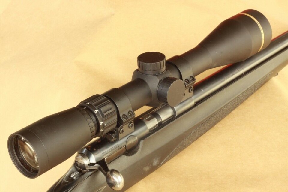 Under fjelljakt etter rein eller rype bør ikke siktet veie for mye. Leupold VX-Freedom 3-9x40 veier bare 340 gram selv med 40 mm objektiv. Under fjelljakt etter rein eller rype bør ikke siktet veie for mye. Leupold VX-Freedom 3-9x40 veier bare 340 gram selv med 40 mm objektiv.