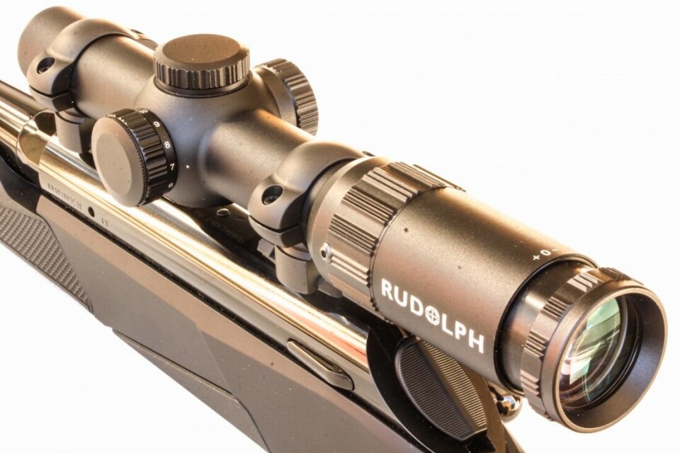 Rudolph AR1 1-6x24 er et prisgunstig sikte for variert skogsjakt. Rudolph AR1 1-6x24 er et prisgunstig sikte for variert skogsjakt.