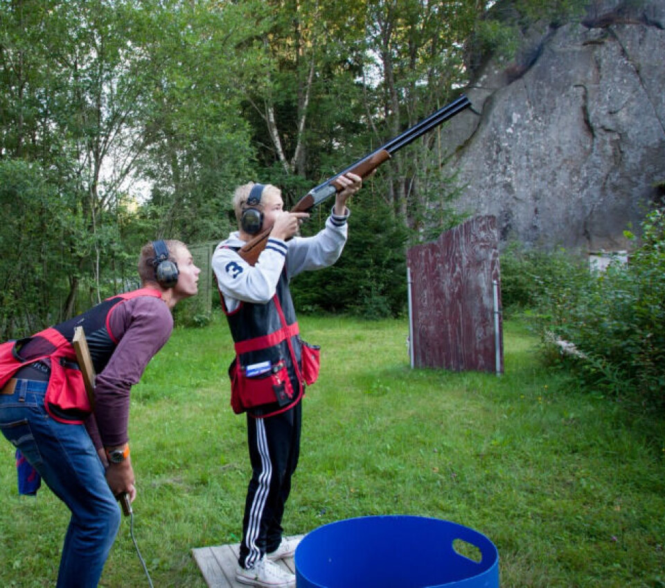 Gode skyteferdigheter trengs om du skal lykkes som skogsfugljeger. Koronaepidemien har gitt restriksjoner på skytebanene i år, det kan skape utfordringer. Kanskje du kjenner en hyggelig grunneier som lar deg skyte på eiendommen? Gode skyteferdigheter trengs om du skal lykkes som skogsfugljeger. Koronaepidemien har gitt restriksjoner på skytebanene i år, det kan skape utfordringer. Kanskje du kjenner en hyggelig grunneier som lar deg skyte på eiendommen?