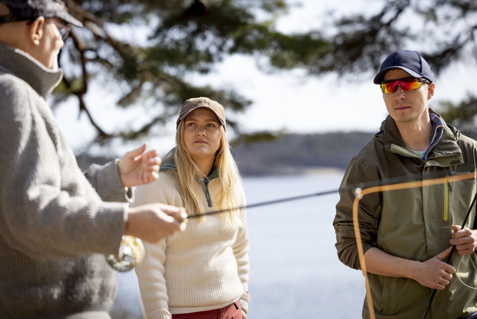 Vidar Numme (t.v.) blir kalt av foreningens «fiskeguru». Han bruker mye av sin tid til å lære bort det han kan til nye sportsfiskere. Her er Mille Lilja Eilertsen (i midten) og Ulrik Glenne. Vidar Numme (t.v.) blir kalt av foreningens «fiskeguru». Han bruker mye av sin tid til å lære bort det han kan til nye sportsfiskere. Her er Mille Lilja Eilertsen (i midten) og Ulrik Glenne.