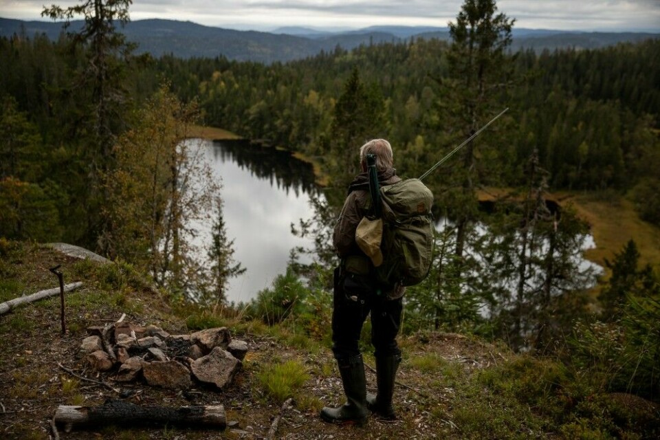 Oslomarka er Trygve Poppes paradis. Her hadde han sine første netter som “uteligger”. Med kompisene tjuvfisket han, bygde flåte og gapahuk.