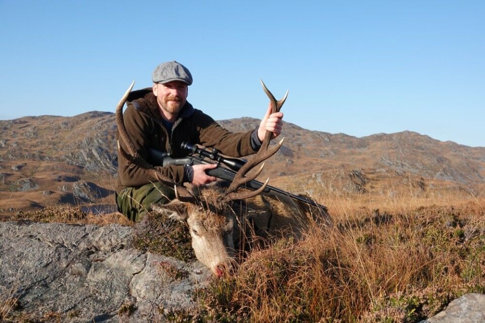 Det ble en drømmeuke. Samtlige fem jegere lyktes med å felle to bukker hver. Her en fornøyd Robert Engdahl. Det ble en drømmeuke. Samtlige fem jegere lyktes med å felle to bukker hver. Her en fornøyd Robert Engdahl.