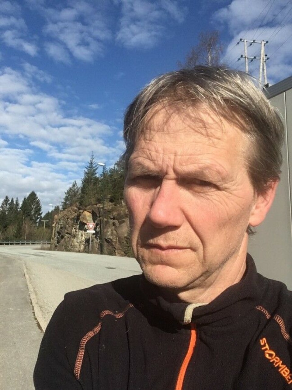 Import av hjortekjøtt fra New Zealand, samt at jegere med et dagskurs som feltkontrollør, kan selge kjøtt direkte til kunde, gjør det vanskelig for oss konkurrere, mener Barte M. Midtbø i Kystvilt A/S. Import av hjortekjøtt fra New Zealand, samt at jegere med et dagskurs som feltkontrollør, kan selge kjøtt direkte til kunde, gjør det vanskelig for oss konkurrere, mener Barte M. Midtbø i Kystvilt A/S.