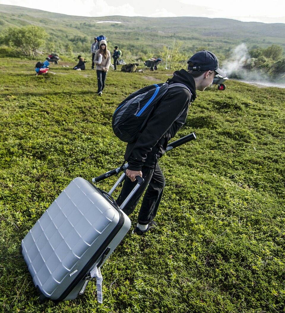 Pakk kofferten og bli med på laksecamp i sommer! Pakk kofferten og bli med på laksecamp i sommer!
