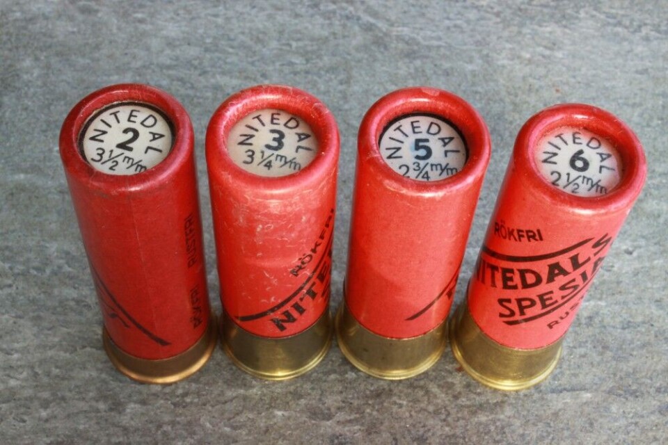 Norske haglpatroner fra Nittedal var godt merket med norske nummerserie og diameter i millimeter. Norske haglpatroner fra Nittedal var godt merket med norske nummerserie og diameter i millimeter.