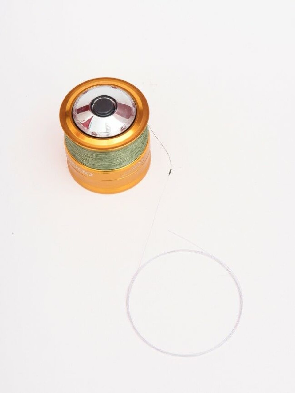 Snellespole med multifilamentsnøre, skjøteknute og fortom av monofilament. Den optimale løsningen. Snellespole med multifilamentsnøre, skjøteknute og fortom av monofilament. Den optimale løsningen.