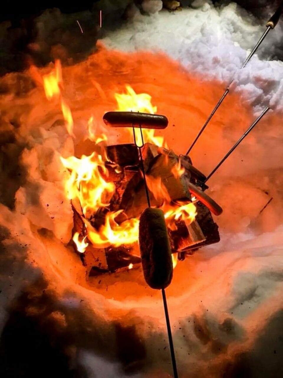 Alltid bålkos! Det er et av Borre JFLs mantraer. Aktivitetene skal ikke være for lange, og man skal alltid ha tid til å hygge seg. Alltid bålkos! Det er et av Borre JFLs mantraer. Aktivitetene skal ikke være for lange, og man skal alltid ha tid til å hygge seg.