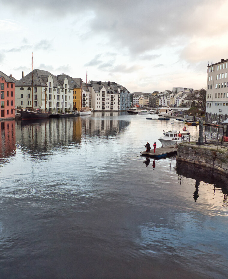 Ålesund byr på mange gode muligheter for urbant fiske.