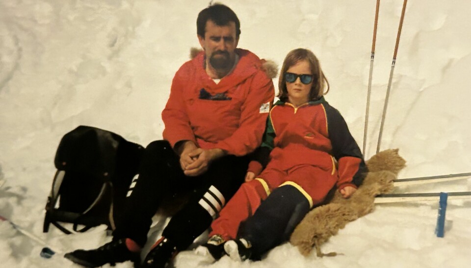Jente og mann på skitur. Linda Døsen Stubsveen. Kjell Borgar Stubsveen.