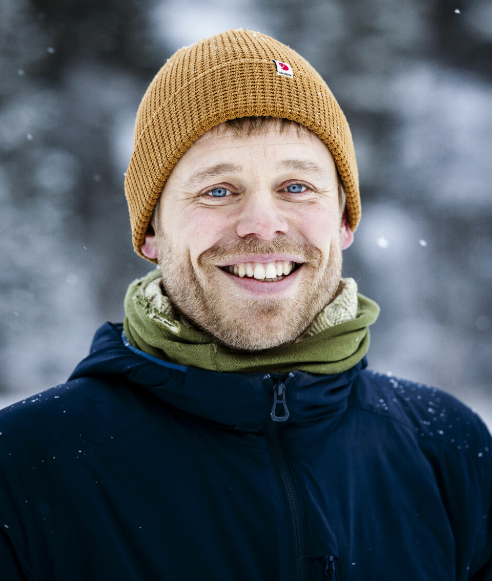 Marius Nergård Pettersen er forfatter, fotograf og journalist. Han holder også foredrag om natur og friluftsliv. Her er et bilde av han.