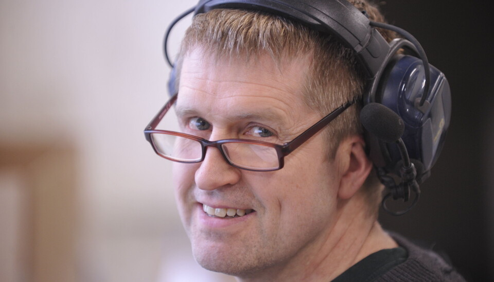 Tross mange tilbakeslag, vil ikke Kjetil Kverndokk framstilles som en ulykkesfugl. Skapertrangen og kundenes tilbakemeldinger har bidratt til å holde motet oppe. Tross mange tilbakeslag, vil ikke Kjetil Kverndokk framstilles som en ulykkesfugl. Skapertrangen og kundenes tilbakemeldinger har bidratt til å holde motet oppe. Her sitter han med hørselvernet på.