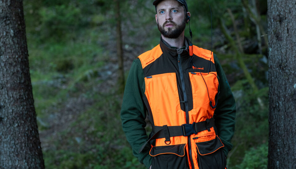 Bli itj fæst uten honjførervæst Test av Pinewood Furudal hundeførervest.