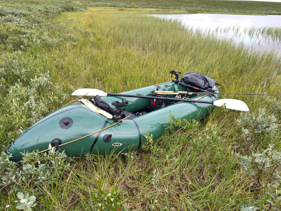 Packraften MRS Adventure x2 er et pålitelig og habilt fartøy, her avbilder på padletur. Packraften MRS Adventure x2 er et pålitelig og habilt fartøy, her avbilder på padletur.