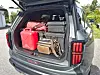 Her ser vi et fullpakket bagasjerom i bilen