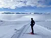 Siri Parmann befinner seg ofte i nærheten av Hallingskarvet. Snart kan også kanskje villreinen bevege seg fritt i disse fjellene.
